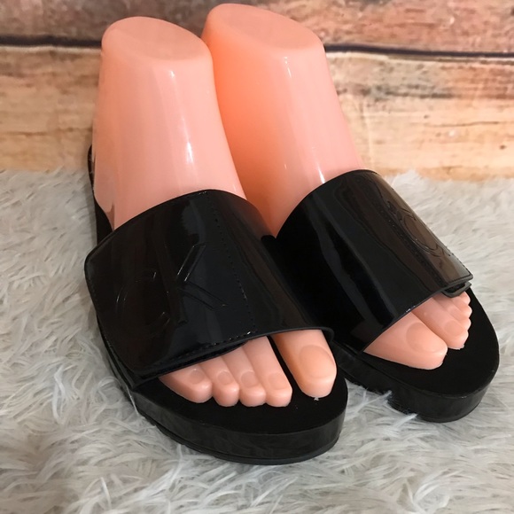 calvin klein women's marlina flat sandal